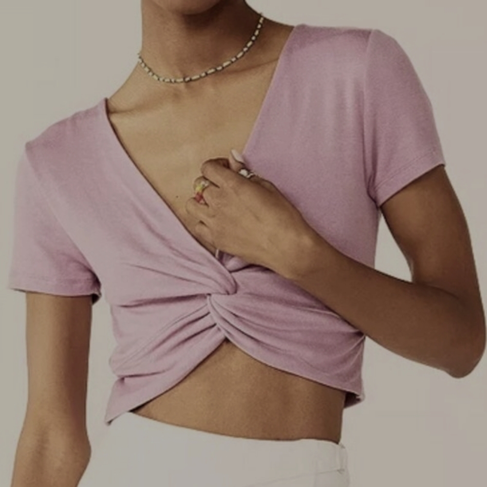 Juniors' SO Reversible Twist Tee Purple Short Sleeve Deep V-Neck  Jrs PTP 17"